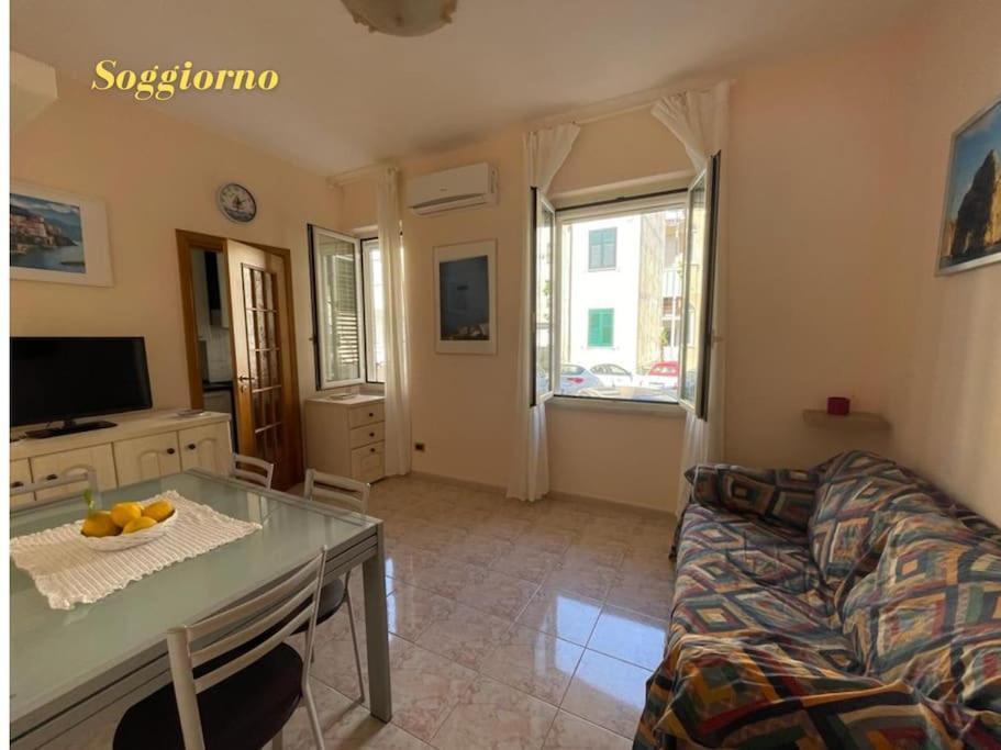 Appartamento 10 M Dal Mare Casa Da Zia Lena Maiori Exterior foto